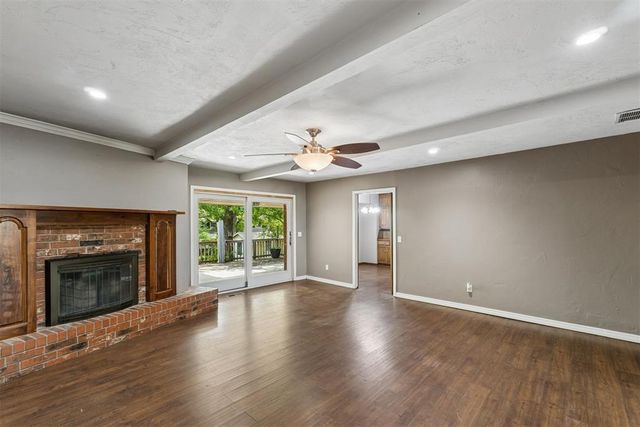 912 E 10th Street, Edmond, OK 73034