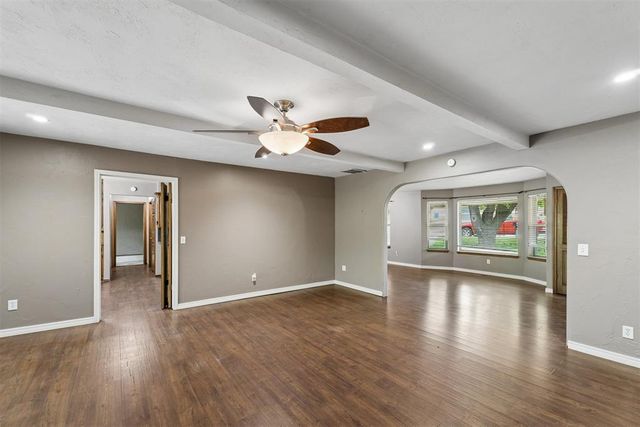 912 E 10th Street, Edmond, OK 73034