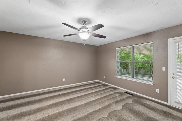 912 E 10th Street, Edmond, OK 73034