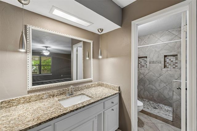 912 E 10th Street, Edmond, OK 73034