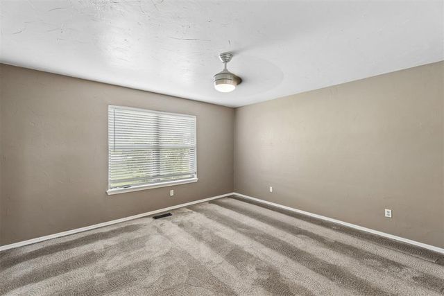912 E 10th Street, Edmond, OK 73034