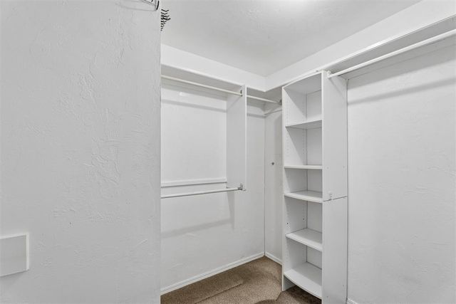 912 E 10th Street, Edmond, OK 73034