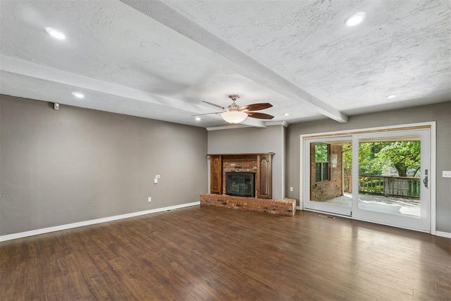 912 E 10th Street, Edmond, OK 73034