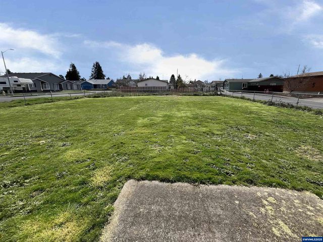 4360 Monroe Av NE, Salem, OR 97301