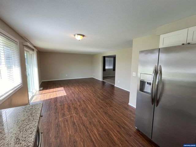 4360 Monroe Av NE, Salem, OR 97301
