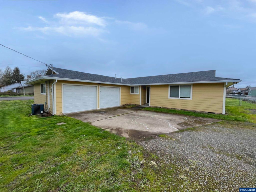 4360 Monroe Av NE, Salem, OR 97301