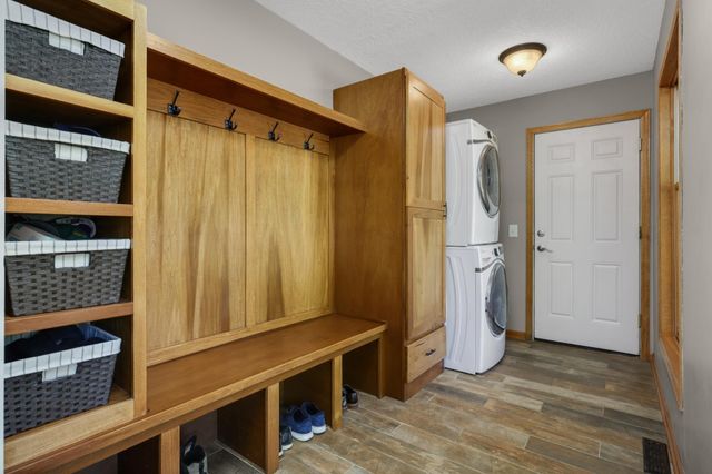 26165 Oak Leaf Trail, Excelsior, MN 55331
