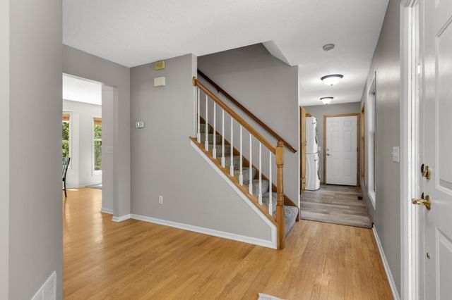 26165 Oak Leaf Trail, Excelsior, MN 55331