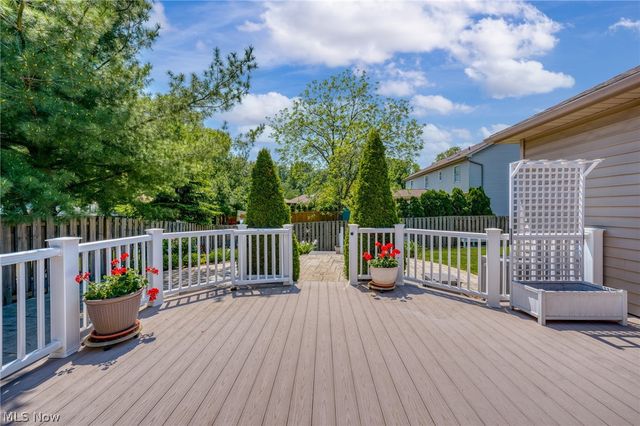 6294 Old Virginia Lane, Parma Heights, OH 44130