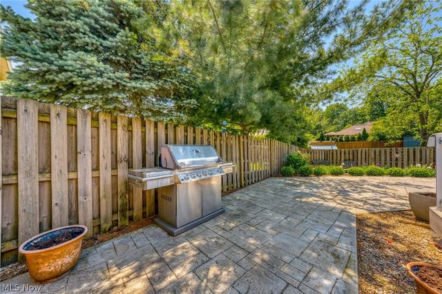 6294 Old Virginia Lane, Parma Heights, OH 44130