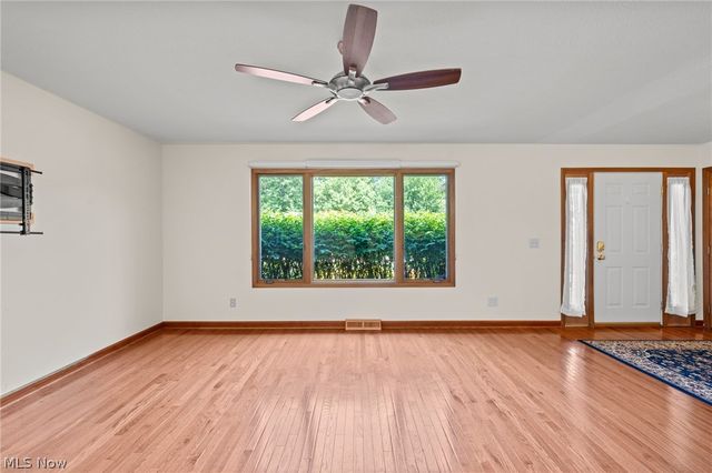 6294 Old Virginia Lane, Parma Heights, OH 44130