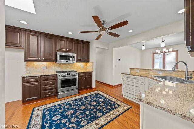 6294 Old Virginia Lane, Parma Heights, OH 44130