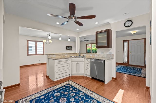 6294 Old Virginia Lane, Parma Heights, OH 44130