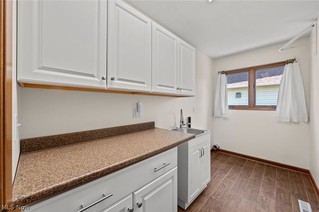 6294 Old Virginia Lane, Parma Heights, OH 44130