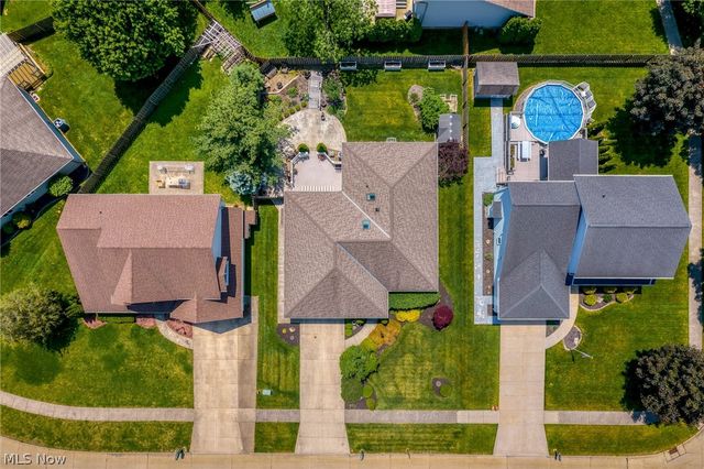 6294 Old Virginia Lane, Parma Heights, OH 44130