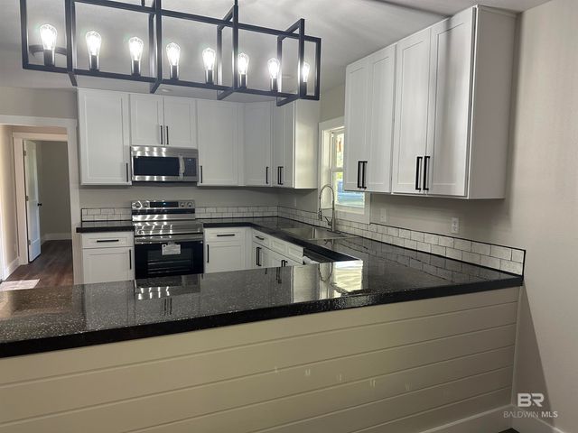 24421 Highway 98, Elberta, AL 36530