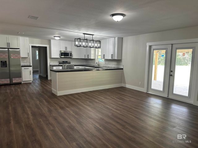 24421 Highway 98, Elberta, AL 36530