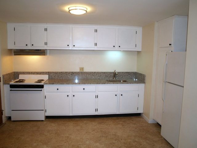 17 Sinai Circle 12, Chelmsford, MA 01824