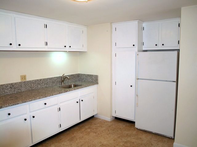 17 Sinai Circle 12, Chelmsford, MA 01824