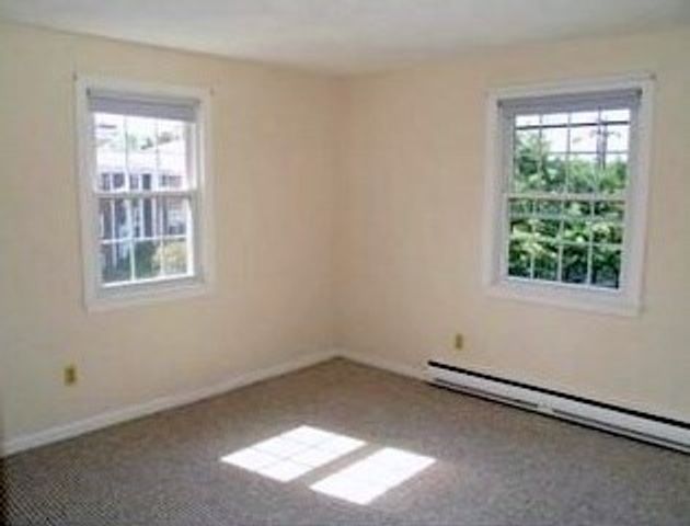 17 Sinai Circle 12, Chelmsford, MA 01824