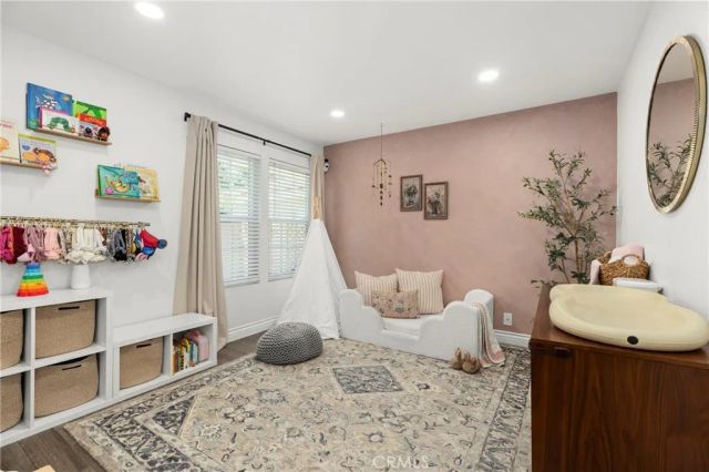 2154 E Wellington, Santa Ana, CA 92701
