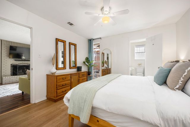 2405 La Casa DR A, Austin, TX 78704