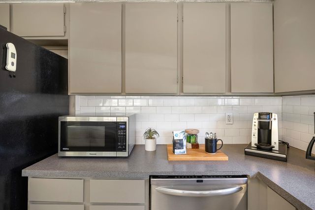 2405 La Casa DR A, Austin, TX 78704