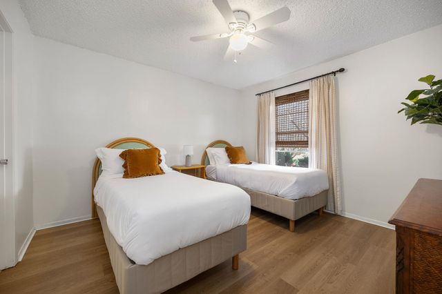 2405 La Casa DR A, Austin, TX 78704
