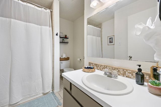 2405 La Casa DR A, Austin, TX 78704