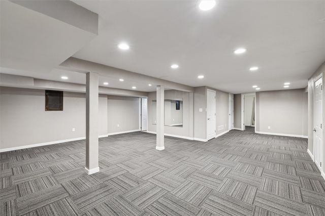 818 SE Cortina Drive, Ankeny, IA 50021