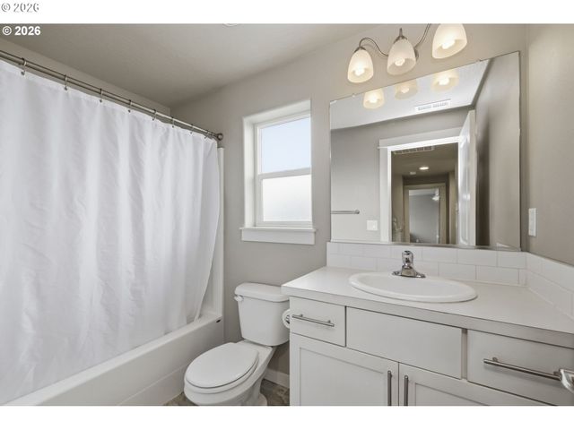1285 TIRION Ave, Eugene, OR 97404