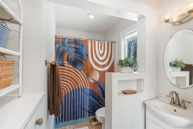 123 Windward, East Hampton, NY 11937