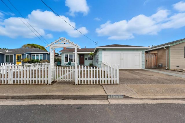 1127 Cervantes Way, Pacifica, CA 94044