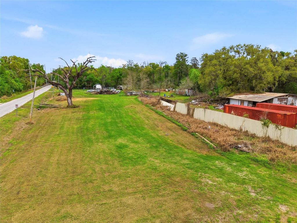 Image 13 of property listing at 9014 122 AVENUE, Tampa, FL 33637