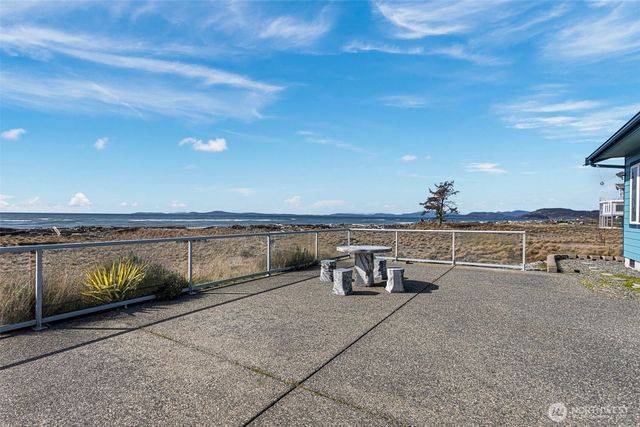 913 Riley Road, Oak Harbor, WA 98277