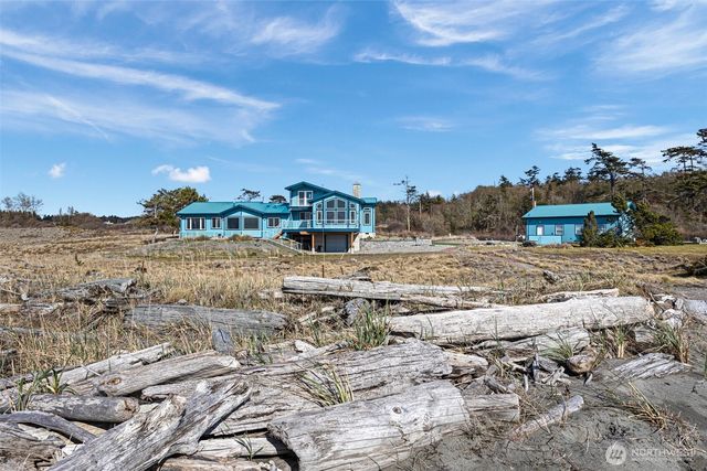 913 Riley Road, Oak Harbor, WA 98277