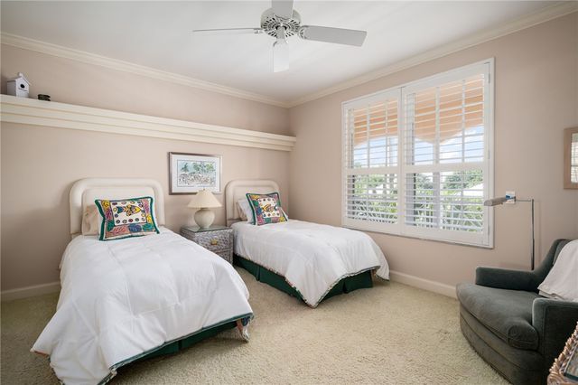 1250 W Southwinds Boulevard 215, Vero Beach, FL 32963