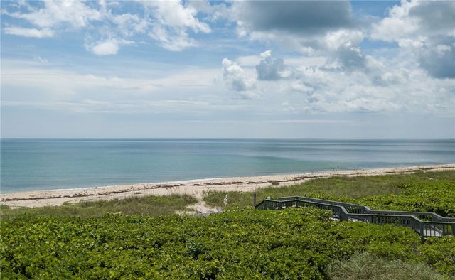 1250 W Southwinds Boulevard 215, Vero Beach, FL 32963