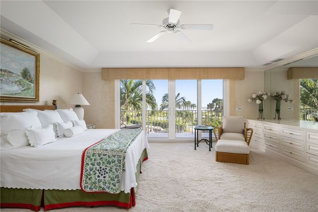 1250 W Southwinds Boulevard 215, Vero Beach, FL 32963