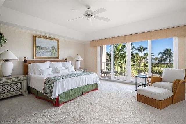 1250 W Southwinds Boulevard 215, Vero Beach, FL 32963