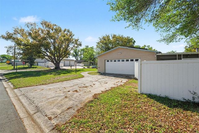 2835 BELLWOOD DR, Brandon, FL 33511