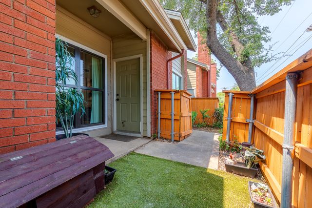 8404 Forest Lane 203, Dallas, TX 75243