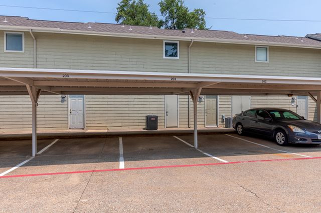 8404 Forest Lane 203, Dallas, TX 75243