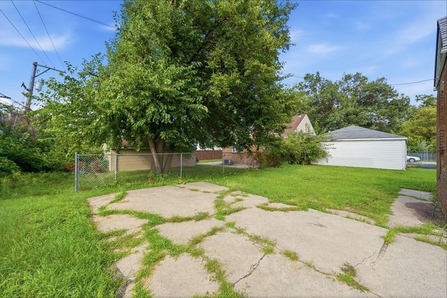 404 River Oaks Drive, Calumet City, IL 60409