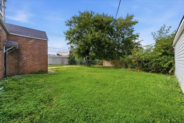 404 River Oaks Drive, Calumet City, IL 60409