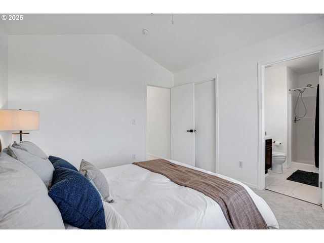 1396 Sw 22ND Ter, Gresham, OR 97080