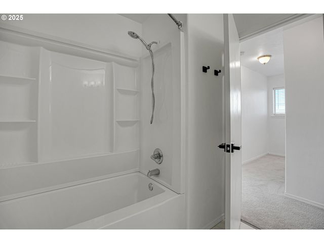 1396 Sw 22ND Ter, Gresham, OR 97080