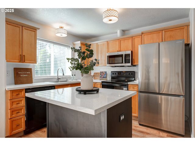 1396 Sw 22ND Ter, Gresham, OR 97080