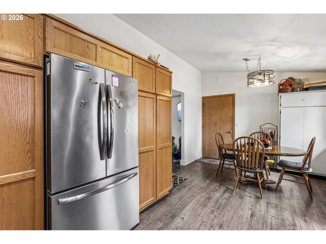 608 Se SUMNER St, Camas, WA 98607