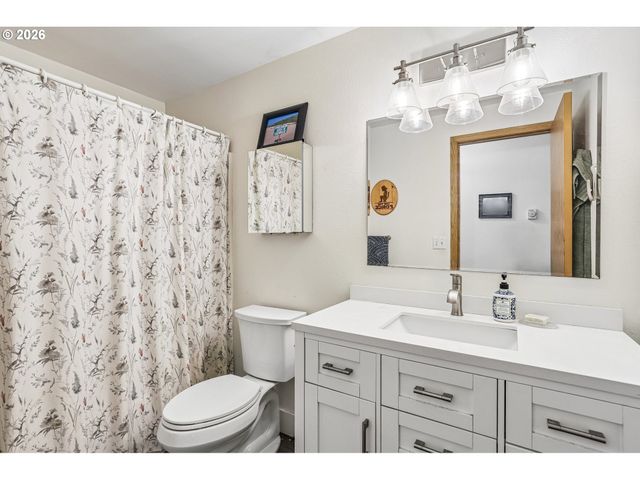 608 Se SUMNER St, Camas, WA 98607